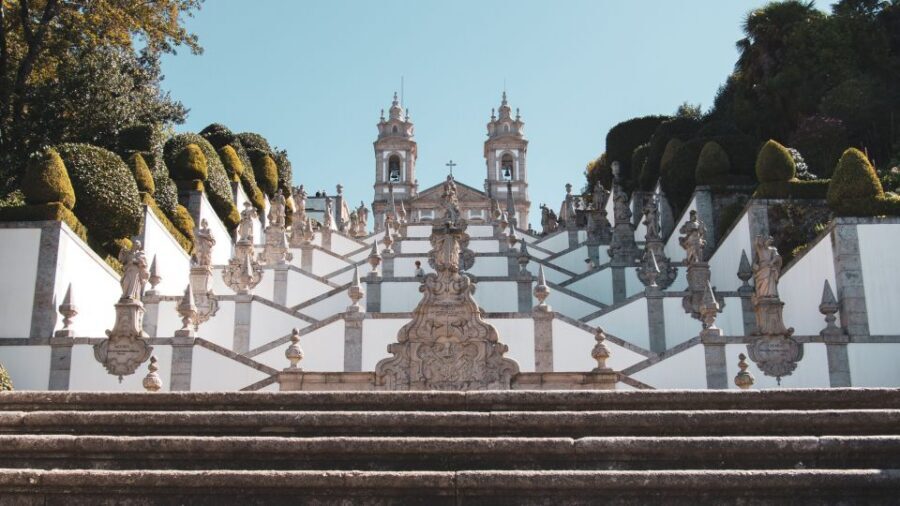 Porto: Guimarães & Braga Tour with Entry Tickets and Lunch - A full-day route from Porto that hits Portugal’s early roots