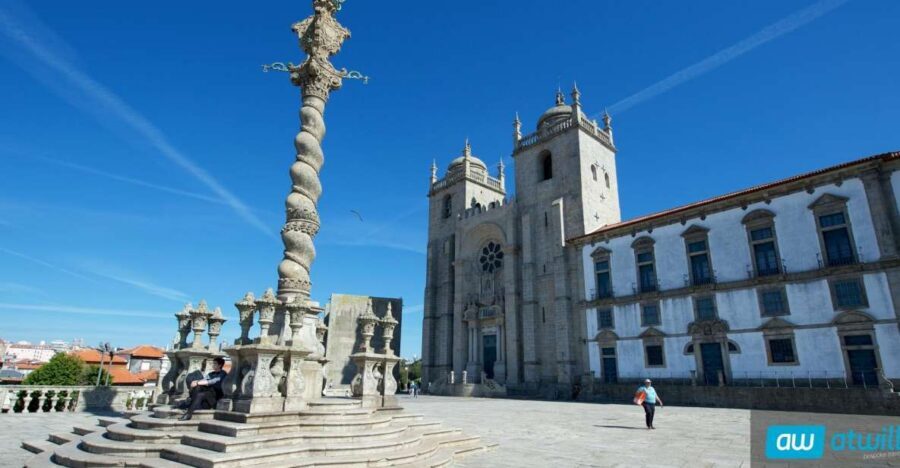 Porto: Half-Day Jewish Tour - Clérigos Tower pass-by: reading a postcard landmark differently