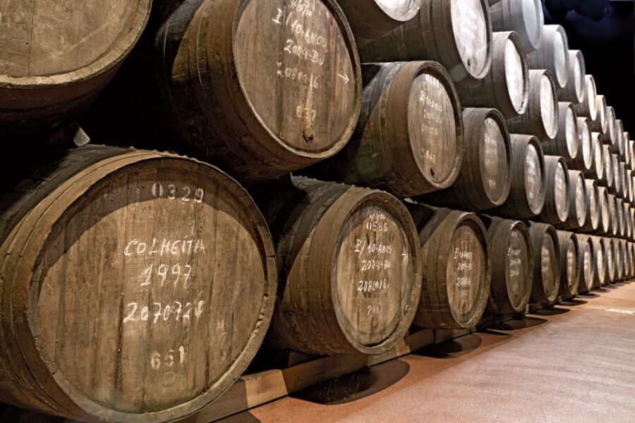 Porto Half-Day Tour and Wine Tasting - Meeting in São Bento, then straight into Porto’s old core