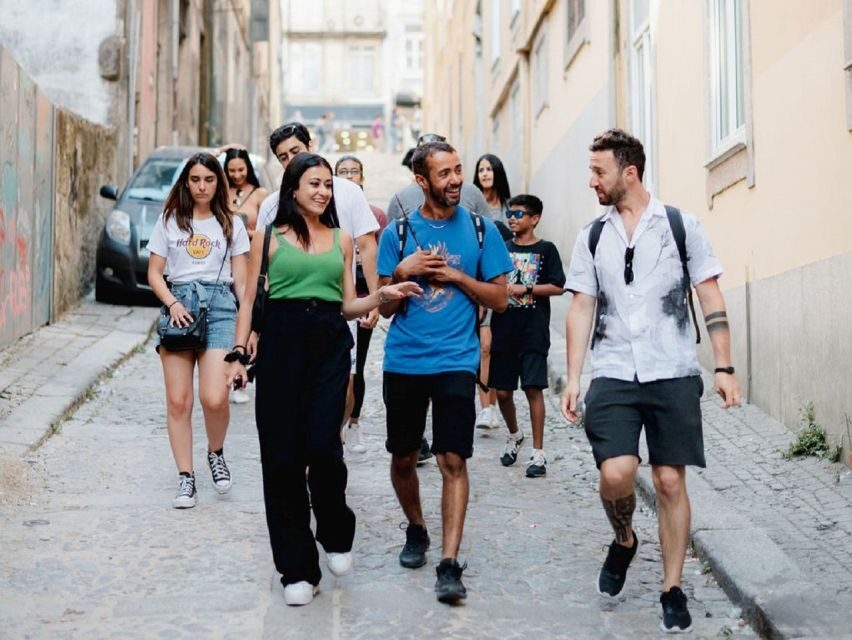 Porto: Harry Potter and City of Porto Guided Walking Tour - Praça de Gomes Teixeira: the Porto’s Dragon hunt