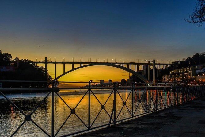 Porto Heritage Night Tour With Fado Show And Dinner Included - Timing tips and small logistics that make or break the night