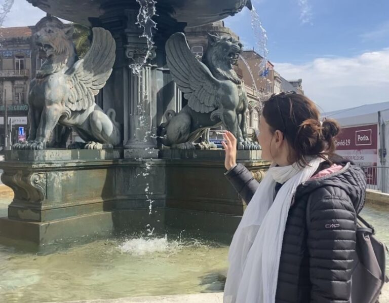 Porto: Highlights & hidden gems Walk - max 10 - Warm-up stops: bakery time, Fonte dos Leões, and street-level Porto