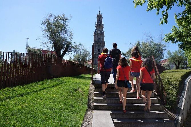 Porto Highlights Small-Group Walking Tour - Your starting area and how the timing feels on the ground