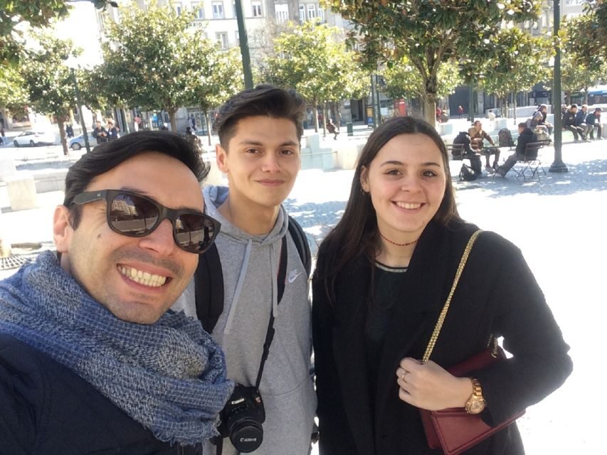 Porto: Historic City Center Walking Tour - Group size, guide energy, and how the tour stays personal
