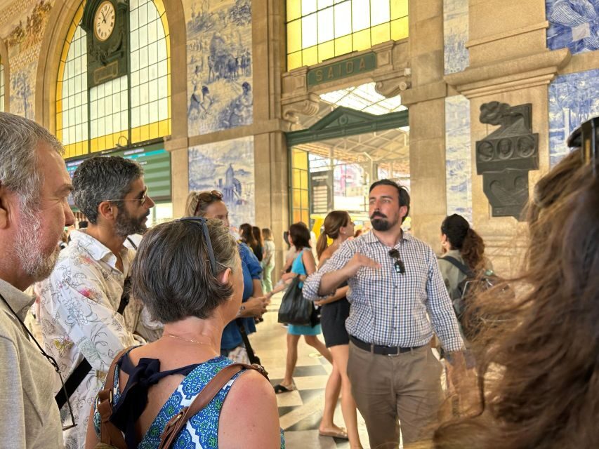 PORTO: Historical Walking Tour - Meeting Point and the Simple Plan: A Route You Can Reuse Later