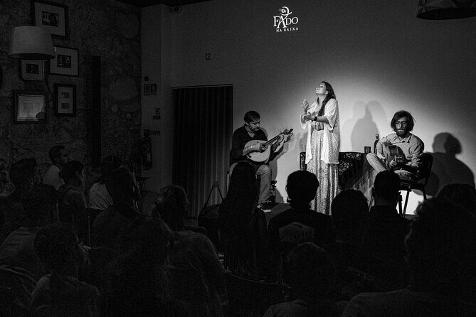 Porto: Live Portuguese Fado Experience with Port Wine - What the show feels like: an hour of story, singing, and guitar