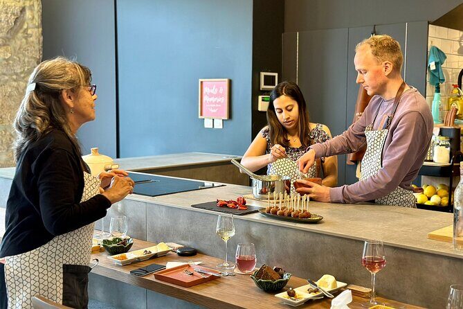 Porto Local Market Visit & Cooking Class / Showcooking - Mercado do Bolhão: where Porto eats and argues about food
