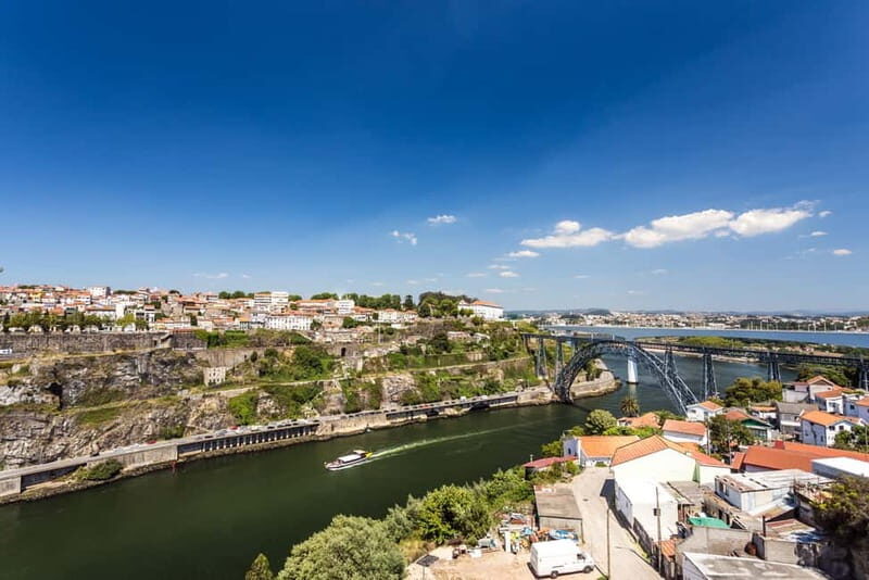 Porto: Magic Train Tour and Port Wine Cellar with Tastings - Who should book this Magic Train Port tour