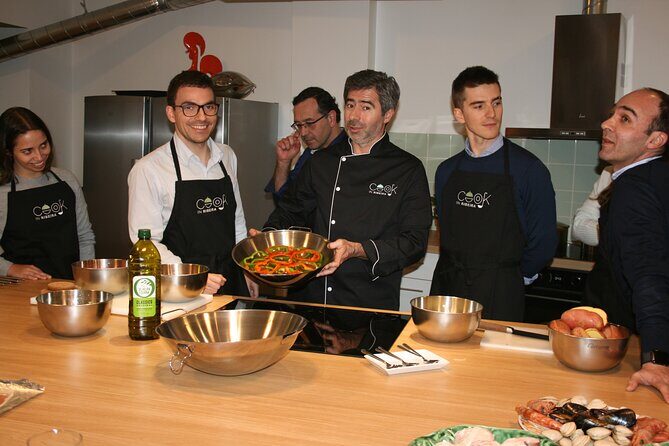 Porto Market Tour & Cooking Class - Half Day - Getting there: Land Rover Defender 110 pickup and the “no stress” factor