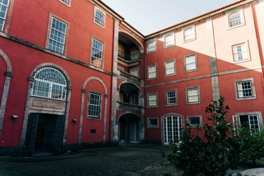 Porto: National Museum Soares dos Reis E-Ticket & City Tour - Entering the museum: using a time-slot without feeling rushed
