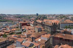 Porto Old Jewish Quarters Half-Day Walking Tour - Where to start: Porto Cathedral and the first synagogue clue
