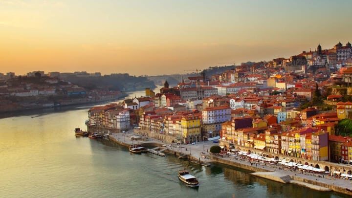 Porto: Port Wine Tour with 7 Port Tastings - Meet on the Luis I bridge (and stay on the right level)