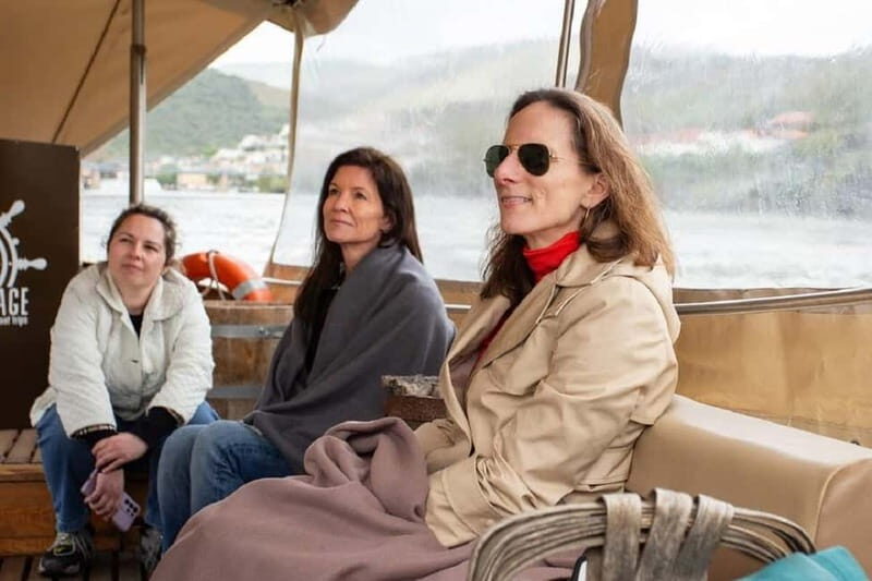 Porto: Premium Douro Valley Small-Group Tour, Cruise & Lunch - What to Pack and How to Handle Long Roads (and Motion Sickness)