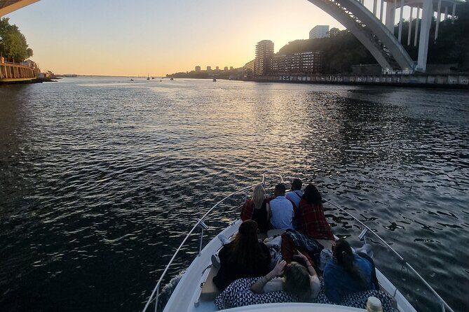 Porto: Private 6 bridges tour, Douro river with sunset option - FAQ