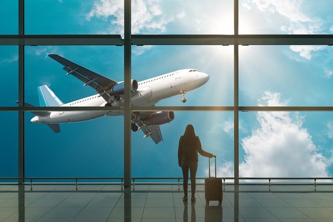 Porto Private Airport Departure Transfer - Driver communication: English help and small “airport intel” moments