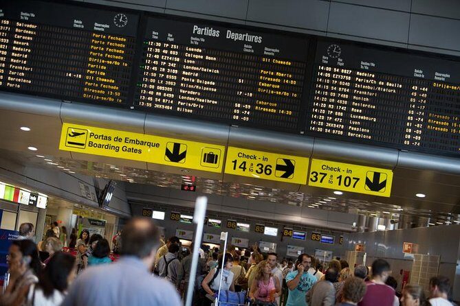 Porto Private Airport Departure Transfer - Service hours and how “any flight time” it really covers