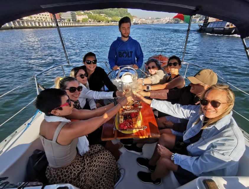 Porto: Private Douro River Charming Cruise w/wine tasting - Who should book this private Douro cruise