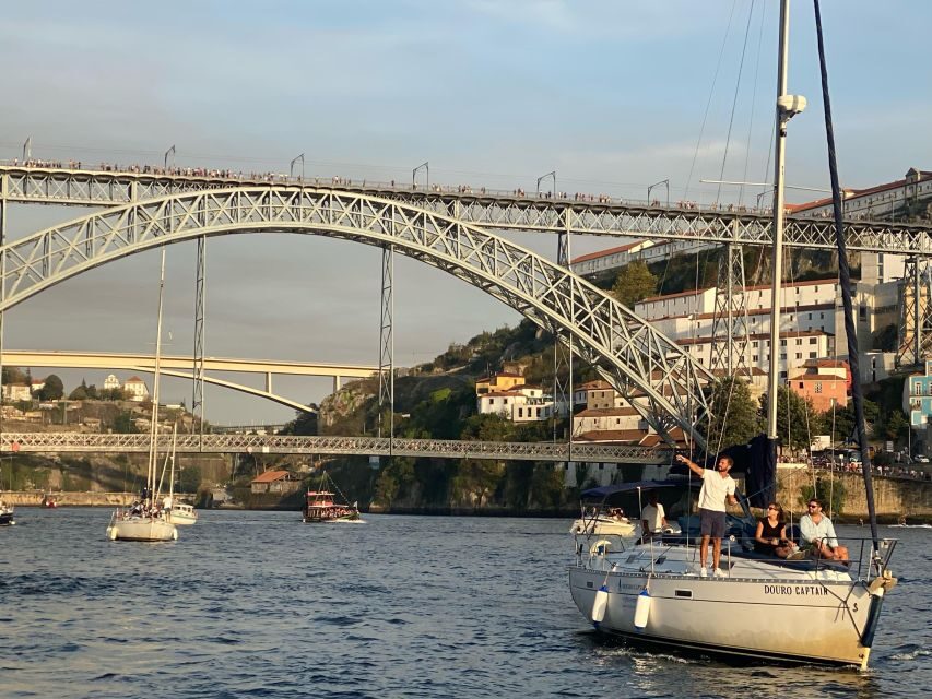 Porto: Private Douro River Charming Cruise w/wine tasting - The best Dom Luis Bridge views without the climb