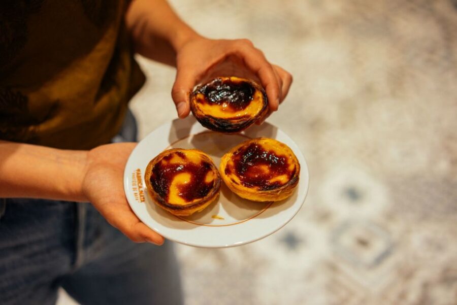 Porto: Private Food Tour – 10 Tastings with Locals - Meeting at Jeronymo Trindade and Getting Oriented Fast