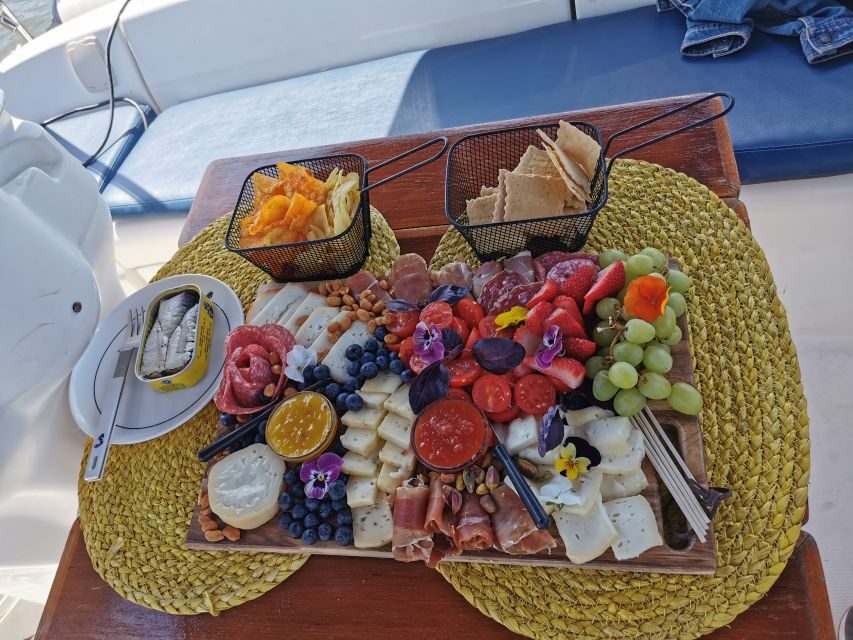 Porto: Private Sailboat Trip with Wine Tasting & Charcuterie - Micro gourmet shopping after the cruise: taste, then bring it back