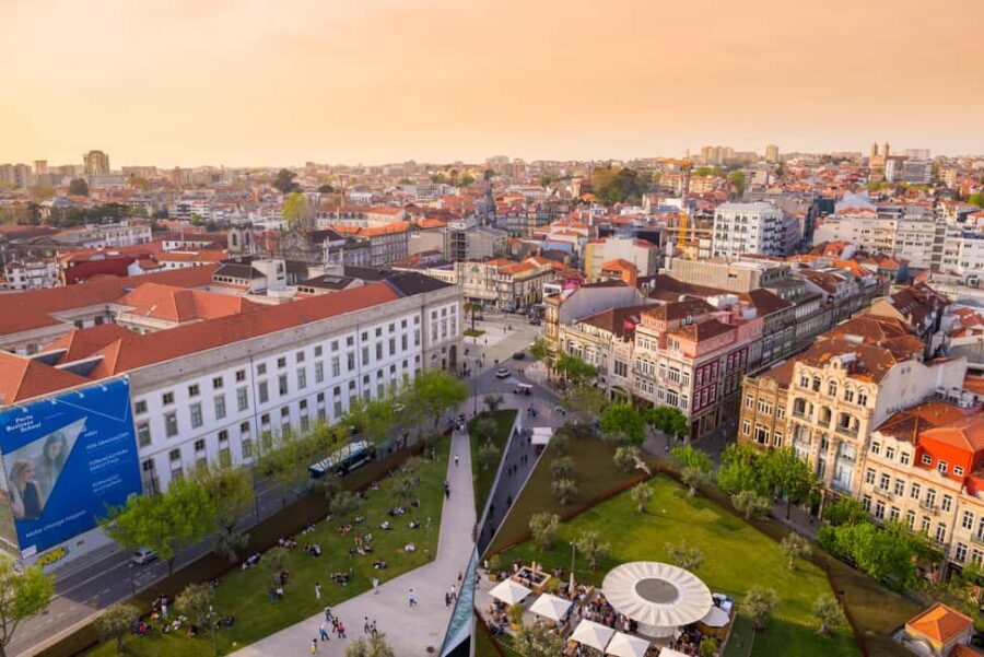 Porto: Private Sunset Walking Tour with Port Wine and Views - Aliados Avenue to Rua dos Clérigos: big sights, tight storytelling