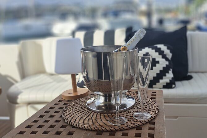 Porto: Private Tour on a Luxury Yacht on the Douro River - Onboard comfort details that make the cruise feel premium