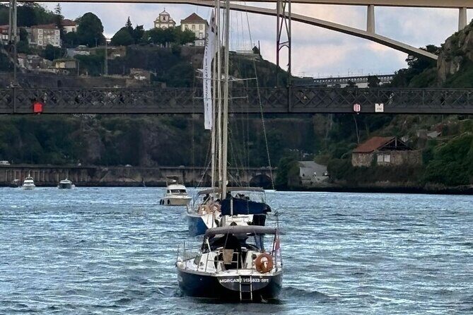 Porto: Private tour on vintage sailboat with sunset option - Why a Vintage Sailboat for Porto and Gaia Works So Well