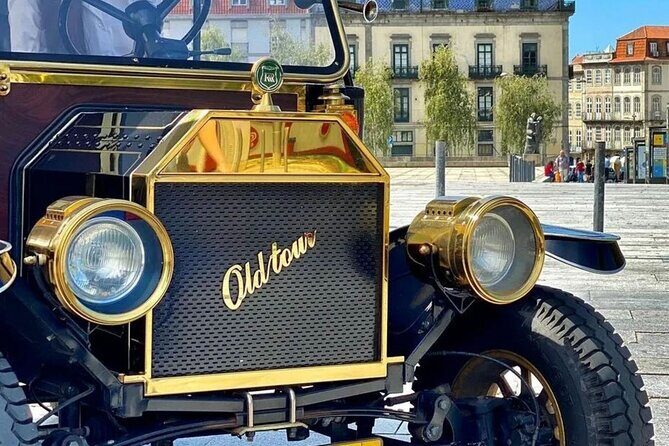 Porto: Private Tour to the Historic Center in a Classic Car - Electric Tram Museum and the city’s daily-life story in motion