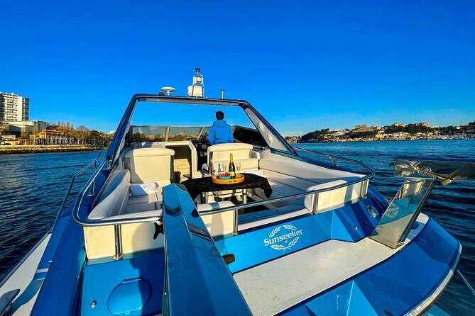 Porto: Private Yacht Cruise with Local Wine, Snacks and 6 Bridges - Bridge Spotting: The Engineering Highlights You Will Cruise Under