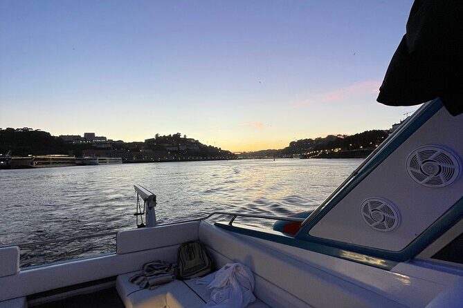 Porto: Private Yacht Cruise with Local Wine, Snacks and 6 Bridges - Wine, Snacks, and the Small Comforts That Make It Work