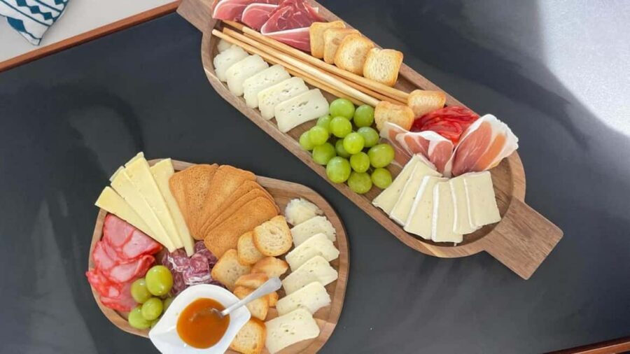 Porto: Private Yacth Cruise with Wine, Snacks & 6 Bridges - How long is enough? The 2-hour sweet spot for Porto sightseeing