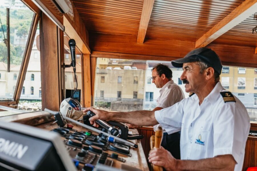 Porto: River Douro 6 Bridges Cruise - Practical stuff: what to bring and what to avoid