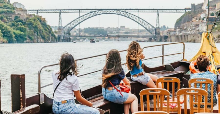 Porto: River Douro 6 Bridges Cruise - Timing and seasonal schedules: when to book your hour
