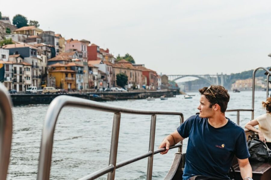 Porto: River Douro 6 Bridges Cruise - Porto vs Gaia departure: picking the easier start