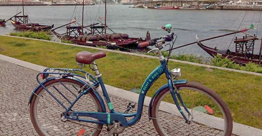 Porto: Self-Guided Bike and Boat Tour with Port Wine Tasting - Start in Porto, end up in Gaia via Dom Luís I Bridge