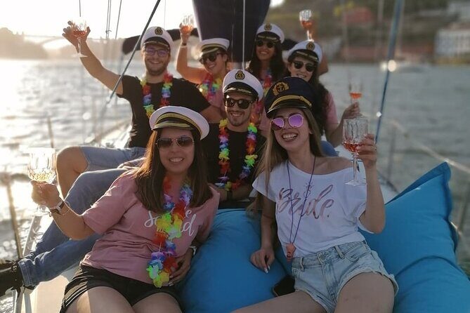 Porto: Single Party on a charming sailboat with welcome drink - Key Things to Know Before You Go