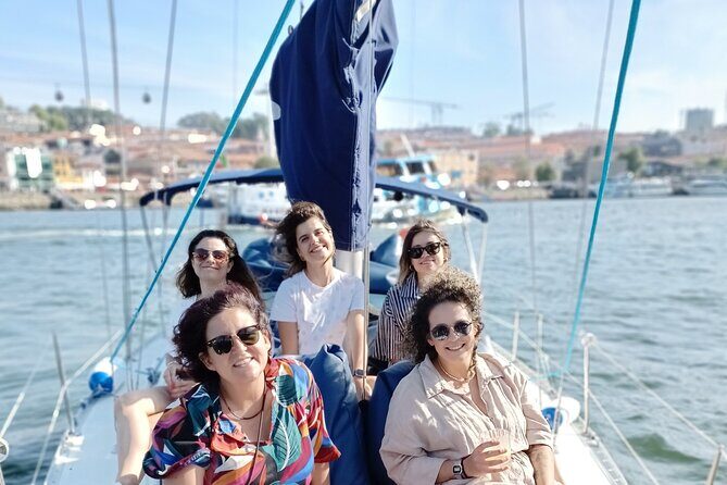 Porto: Single Party on a charming sailboat with welcome drink - Luiz I Bridge Photo Stop: The Moment Everyone Wants Proof Of