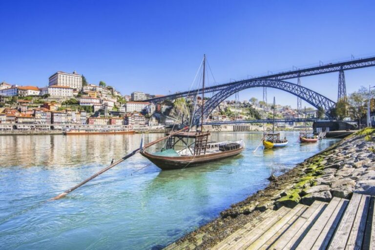 Porto: Six Bridges Cruise - Getting on in Vila Nova de Gaia: Av. de Diogo Leite 408