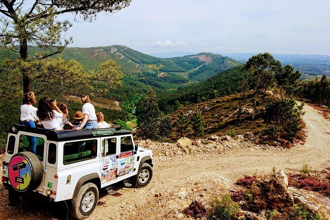 Porto: Small Group 4x4 Tour in Oporto Mountains - Offroad - Small group dynamics: why guides like Ricardo and Josué make the day