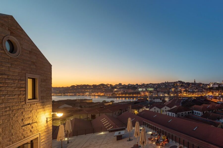 Porto: Taylor’s Port Cellar Tour & WOW Museum Pack - Timing and order: avoid getting squeezed