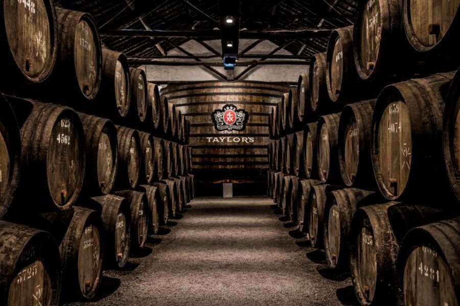 Porto: Taylor's Port Cellars & Tasting - The self-guided audio guide: your pace, your questions