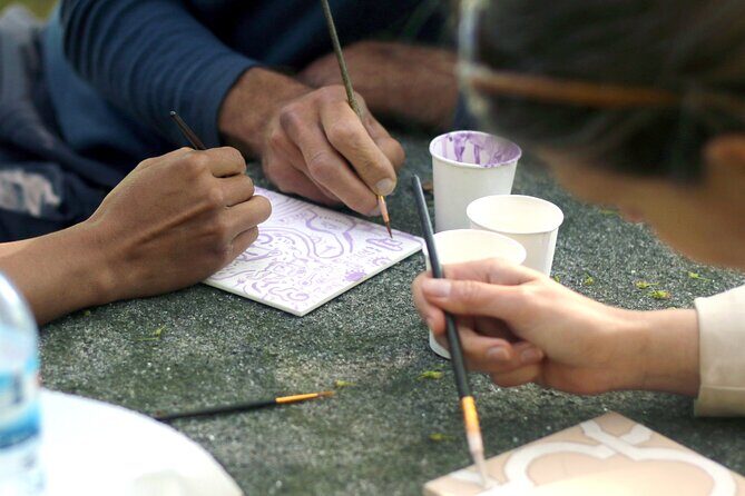 Porto Tile Painting Workshop in artist studio - How the 2-Hour Workshop Feels in Real Time