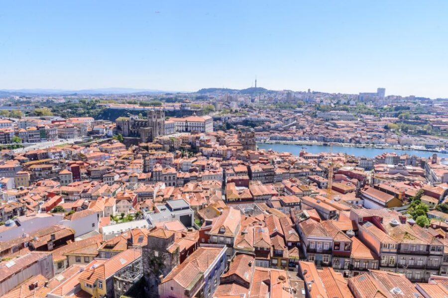 Porto: Torre dos Clerigos Entrance Ticket - Views from the top: How Porto looks when you’re finally above it