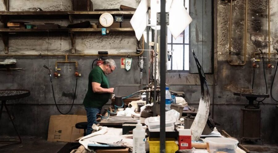 Porto: Tour to the world of silver in a century-old workshop - Hands-On Goldsmithing: Casting, Molding, and Chiseling