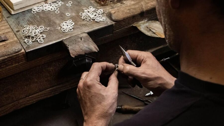 Porto: Tour to the world of silver in a century-old workshop - Who This Tour Suits Best (and Who Might Skip It)