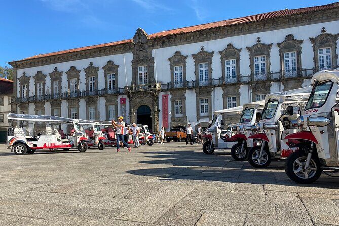 Porto: tuk tuk adventure tours old town 1h - Clérigos Tower to Livraria Lello: postcard sights without the long waits