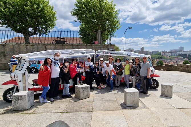 Porto: tuk tuk adventure tours old town 1h - Where you start at the Statue of Vímara Peres (and why it matters)