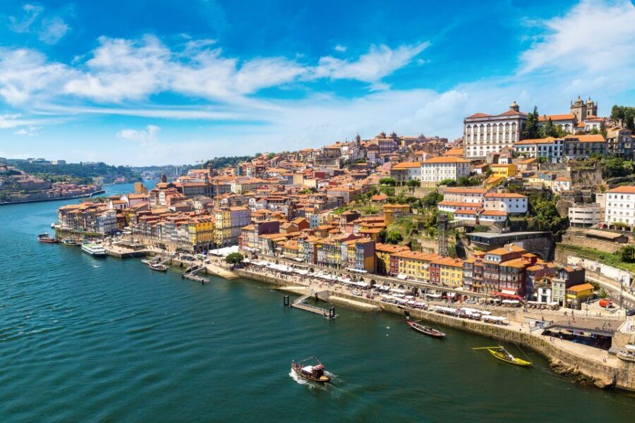 Porto: Tuk-Tuk Tour, Douro River Cruise, and Wine Tasting - The Porto city walking tour the next day: why it’s a smart add-on