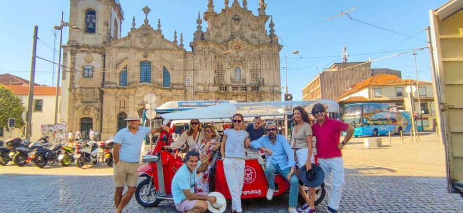 Porto: Tuk-Tuk Tour, Douro River Cruise, and Wine Tasting - The 50-minute orientation: what you should look for during the ride