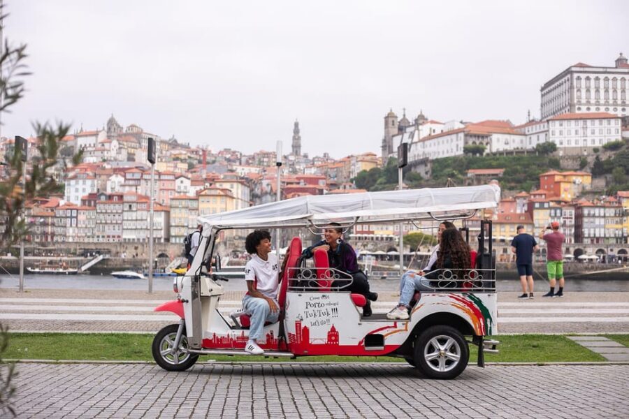 Porto: Tuk tuk Tours with Port Wine Tasting - Key highlights worth planning around